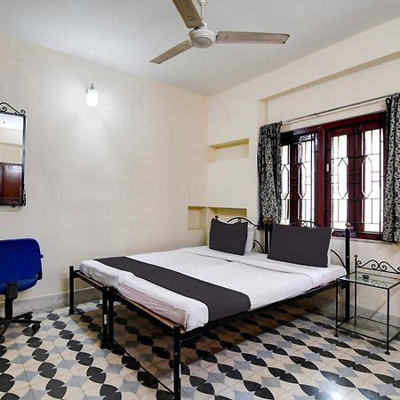 Oyo Simplex Guest House Behala 加尔各答 外观 照片