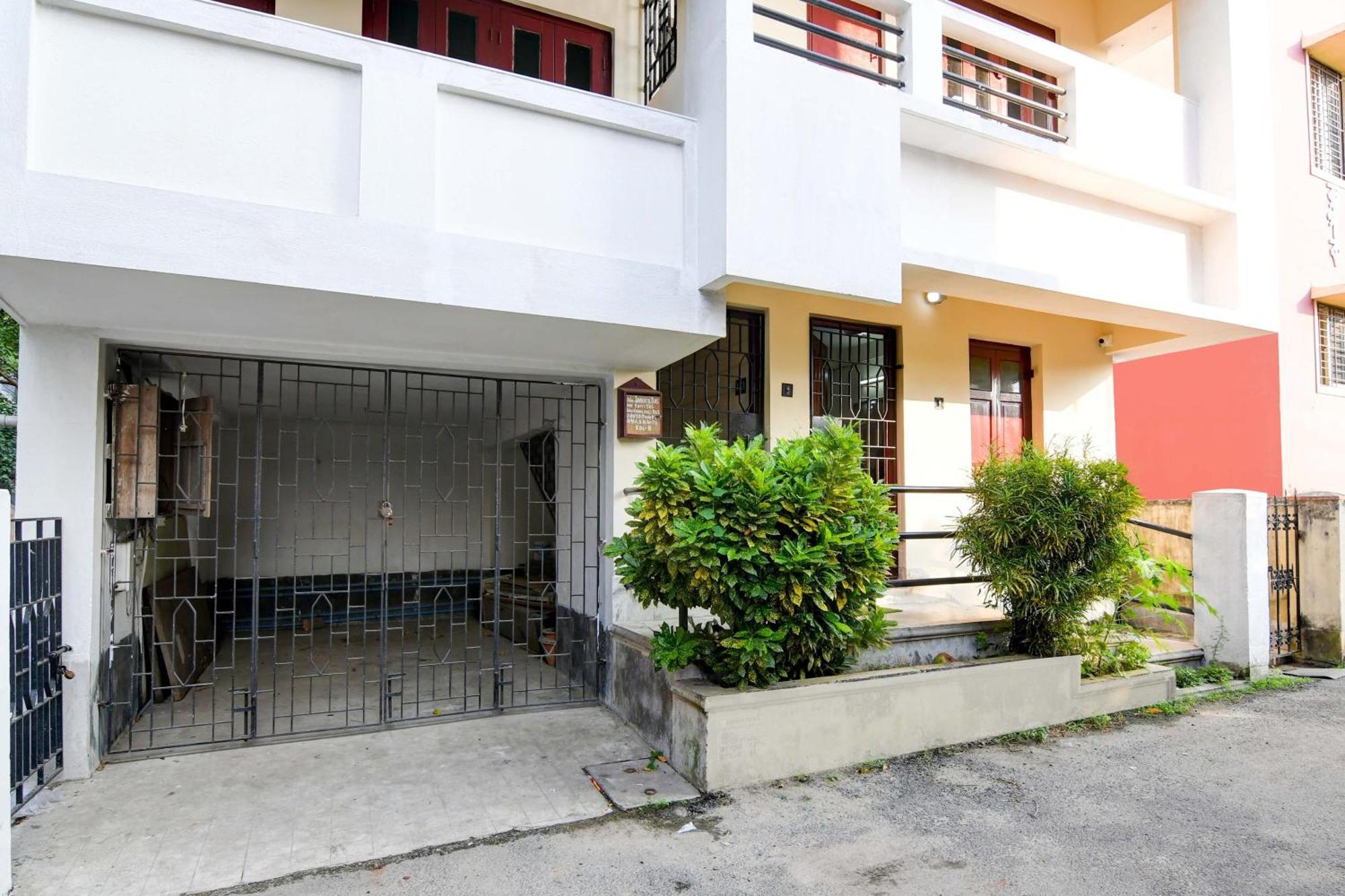 Oyo Simplex Guest House Behala 加尔各答 外观 照片