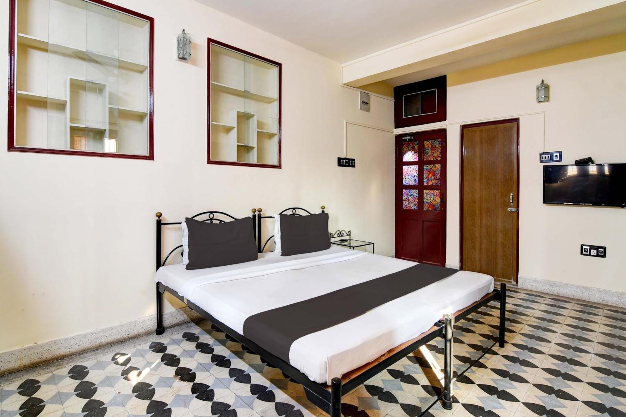 Oyo Simplex Guest House Behala 加尔各答 外观 照片